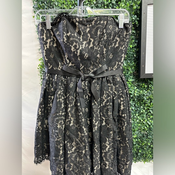(A94)EUC Target collab Neiman Marcus | Strapless Lace Dress - Picture 7 of 8